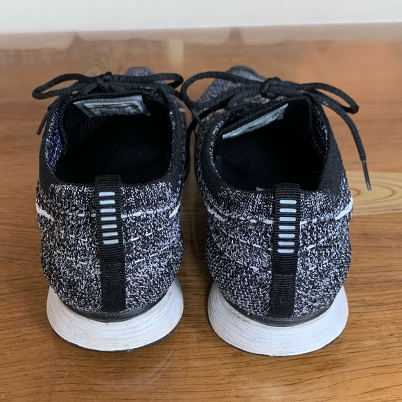 Nike Flyknit Racers Oreo 2 - Picture 6 of 9